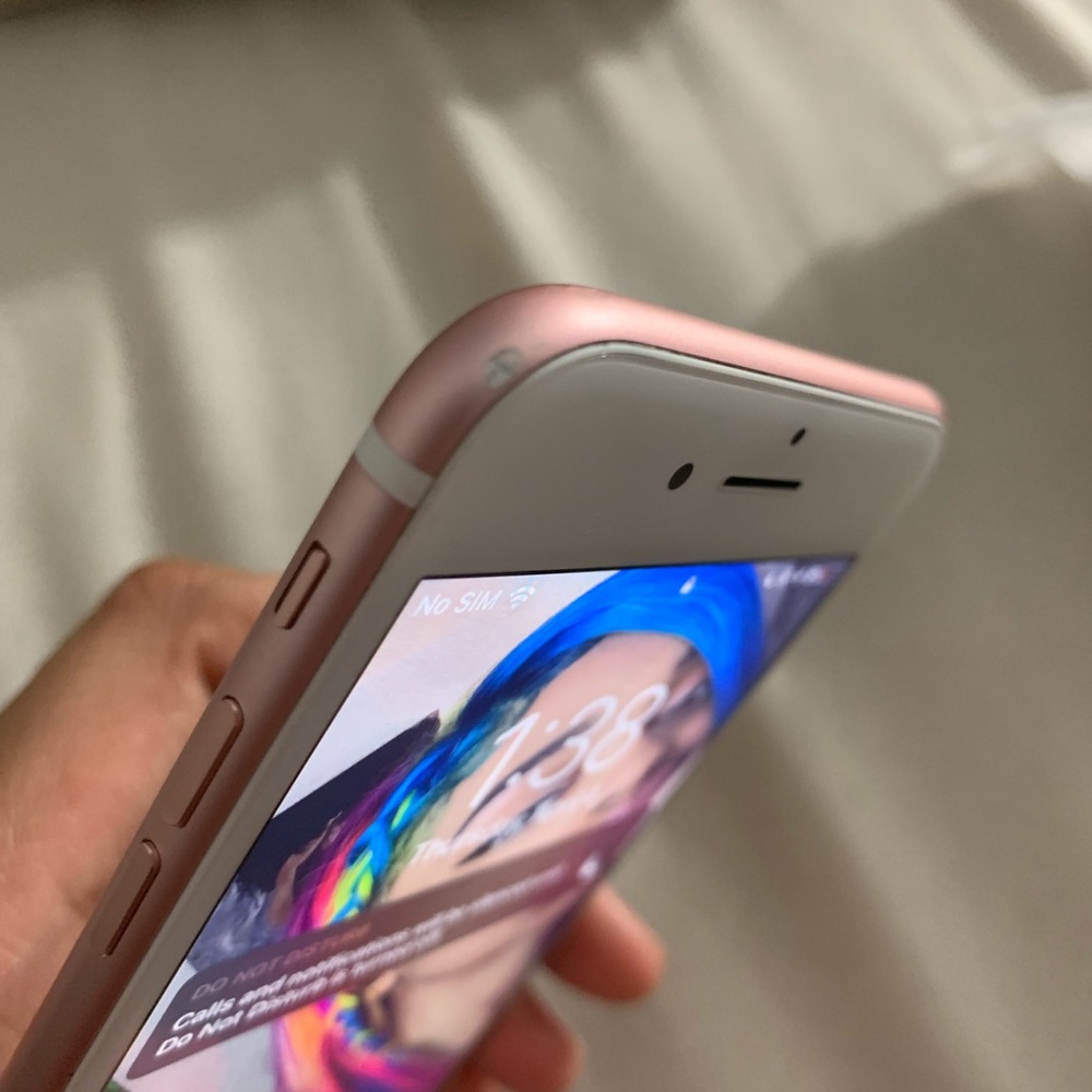 iPhone (Rose gold) - Picture 4 of 5